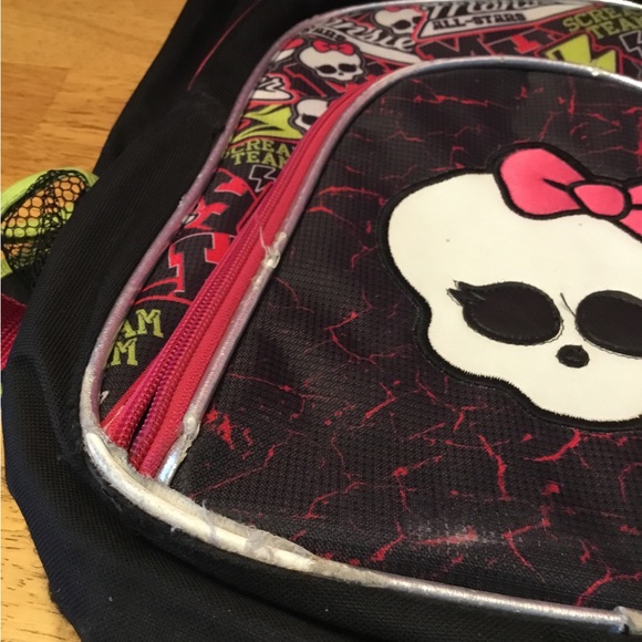 Monster High back pack. - Picture 2 of 2